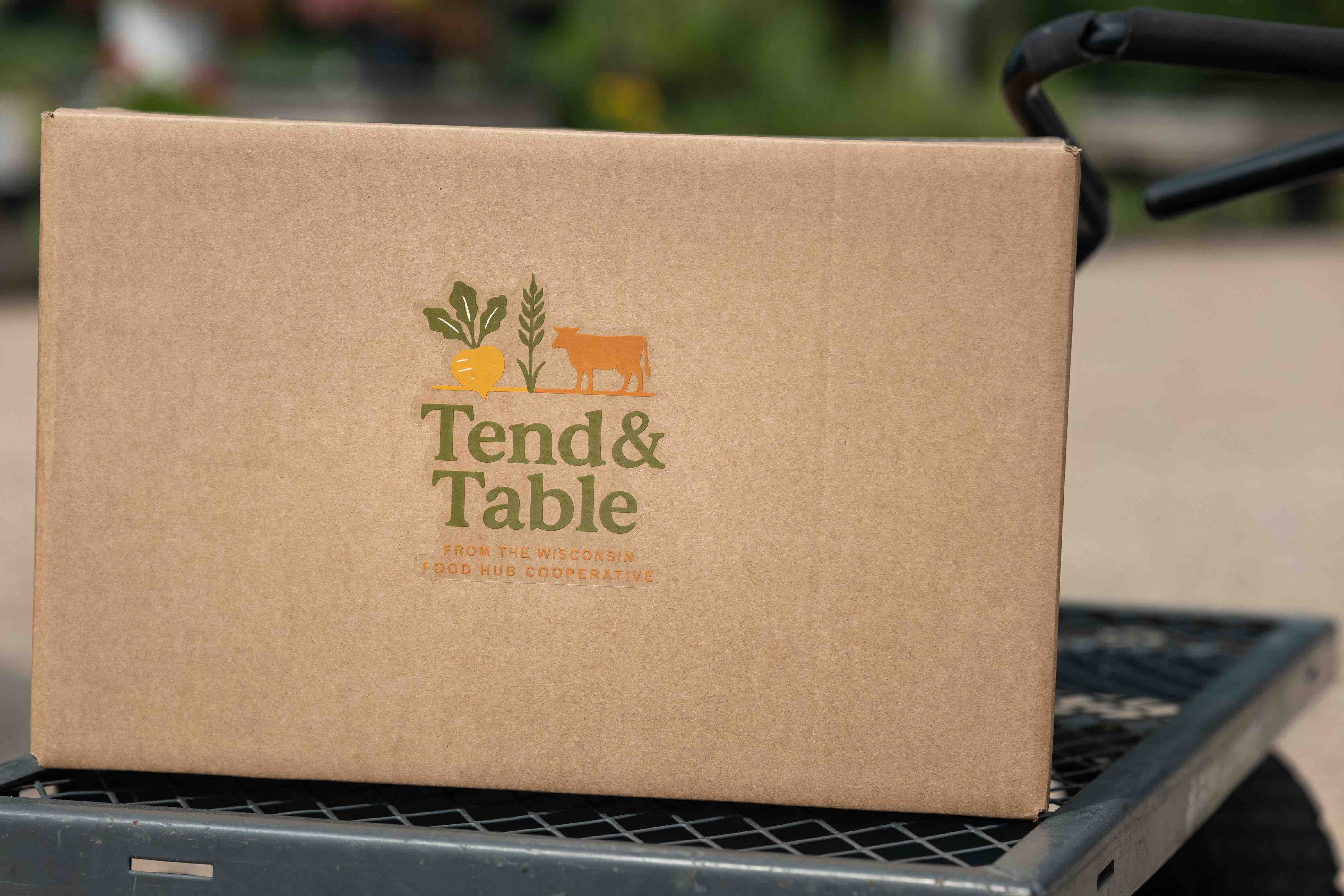 FarmShare Subscription Box (Feeds 2-4 people)