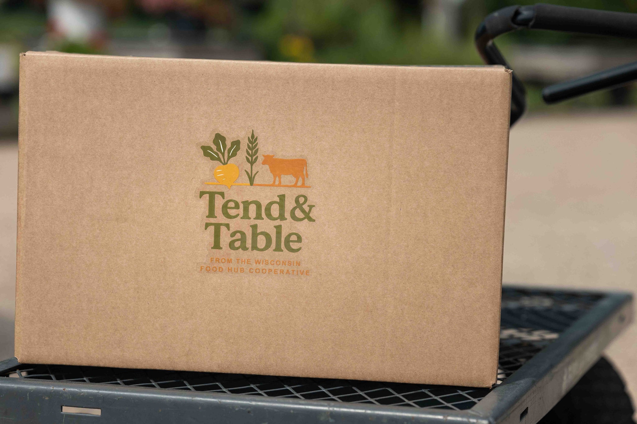 FarmShare Subscription Box (Feeds 2-4 people)